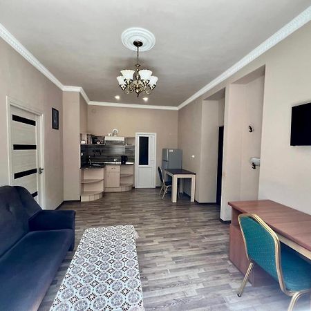 Guest House In אלוורדי מראה חיצוני תמונה